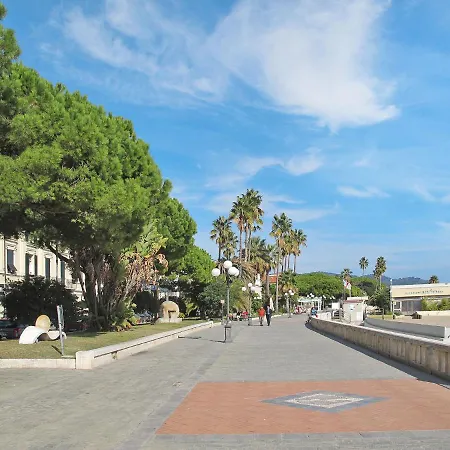 Magnolia By Interhome